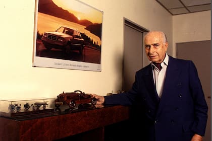 Aun muchos años después del retiro, Fangio se convirtió en un embajador del automovilismo deportivo