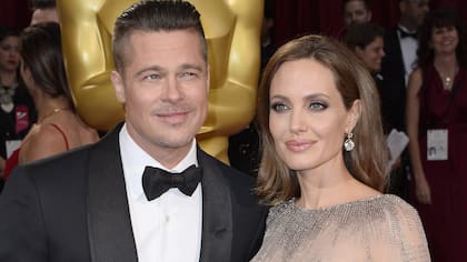 Aunque acordaron hacer privado el proceso de su divorcio, Brad Pitt y Angelina Jolie sigue su disputa por la custodia de sus hijos