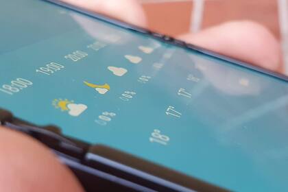 Aunque el pliegue puede ser perceptible a simple vista y al tacto, no molesta en el uso