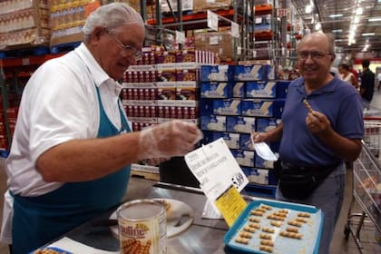 Aunque el precio es un factor relevante, no es el único a considerar. La ubicación y conveniencia de las tiendas también desempeñan un papel importante