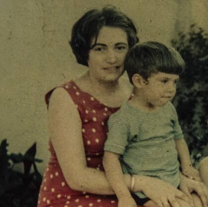 Aunque en su familia Jean fue tratado como "uno más", él piensa que su madre fue la que más sufrió su enfermedad