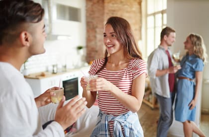 Aunque la velocidad de aprendizaje puede disminuir un poco con la edad, el cerebro sigue siendo moldeable