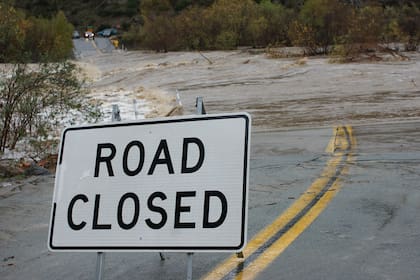 Aunque los expertos estiman que lo peor de las tormentas ya pasó, exhortan a la población a mantener las medidas preventivas en California