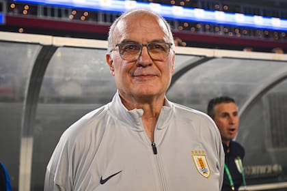 Aunque los pronósticos pongan como favorito a Inglaterra, Marcelo Bielsa, DT de Uruguay, quiere dar el golpe en Wembley
