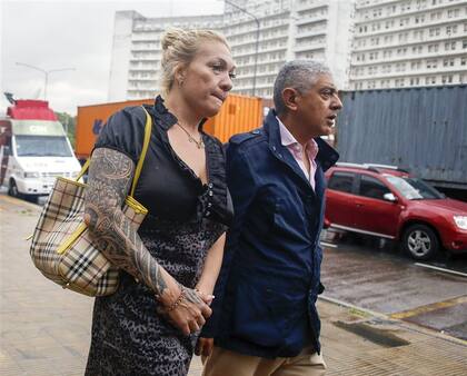 Aurehhuliu y su abogado, ayer en tribunales