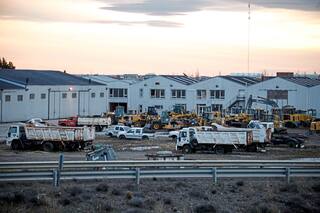 El gobernador Vidal quiere comprar el obrador principal de Austral Construcciones para instalar actividades productivas