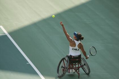Australian Open: la chilena Macarena Cabrillana, 12° del mundo en tenis adaptado y con una estremecedora historia de vida tras un intento de suicidio, debutó en un Grand Slam. 