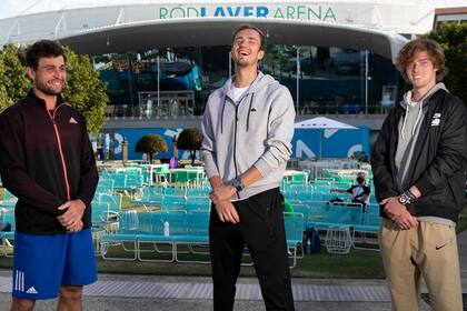 La vida les sonríe a Karatsev, Medvedev y Rublev en el Australian Open: por primera vez habrá tres tenistas rusos en los cuartos de final de un Grand Slam. 