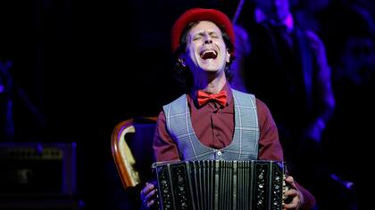 Autobiográfica, la vida de Coti y sus grandes éxitos en Nada fue un error