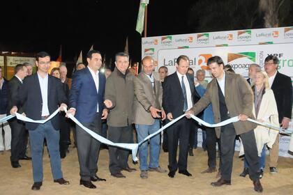 Autoridades y organizadores