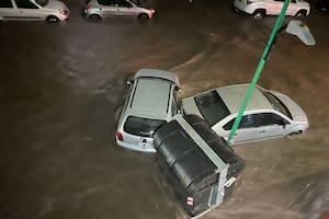 Calles convertidas en ríos, evacuados, clases suspendidas y el fantasma de la megainundación de 2013