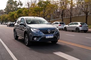 Autos a tasa 0 y bonificaciones: Renault renueva su financiación en julio