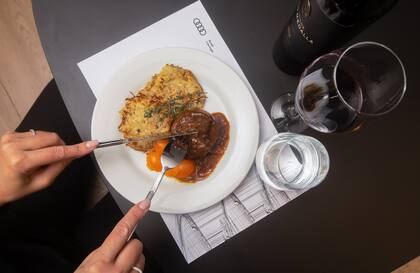 Autos de lujo y la mejor gastronomía se combinan en Audi Lounge.
*Beber con moderación. Prohibida su venta a menores de 18 años.