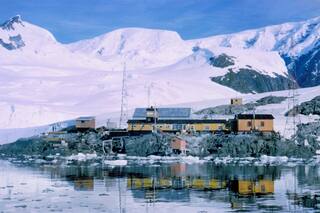 Imágenes de la Antártida. El rescate de la memoria de la "pampa blanca"