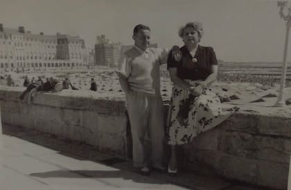 Avelino y su mujer Mercedes en Mar del Plata