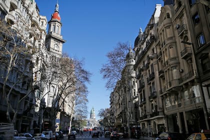 La Av. de Mayo es todo un emblema de Buenos Aires y fue ideada por Torcuato de Alvear.