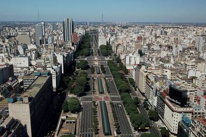 Avenida Nueve de Julio vacía, como nunca antes; las vibraciones causadas por los humanos desaparecieron por la pandemia de coronavirus