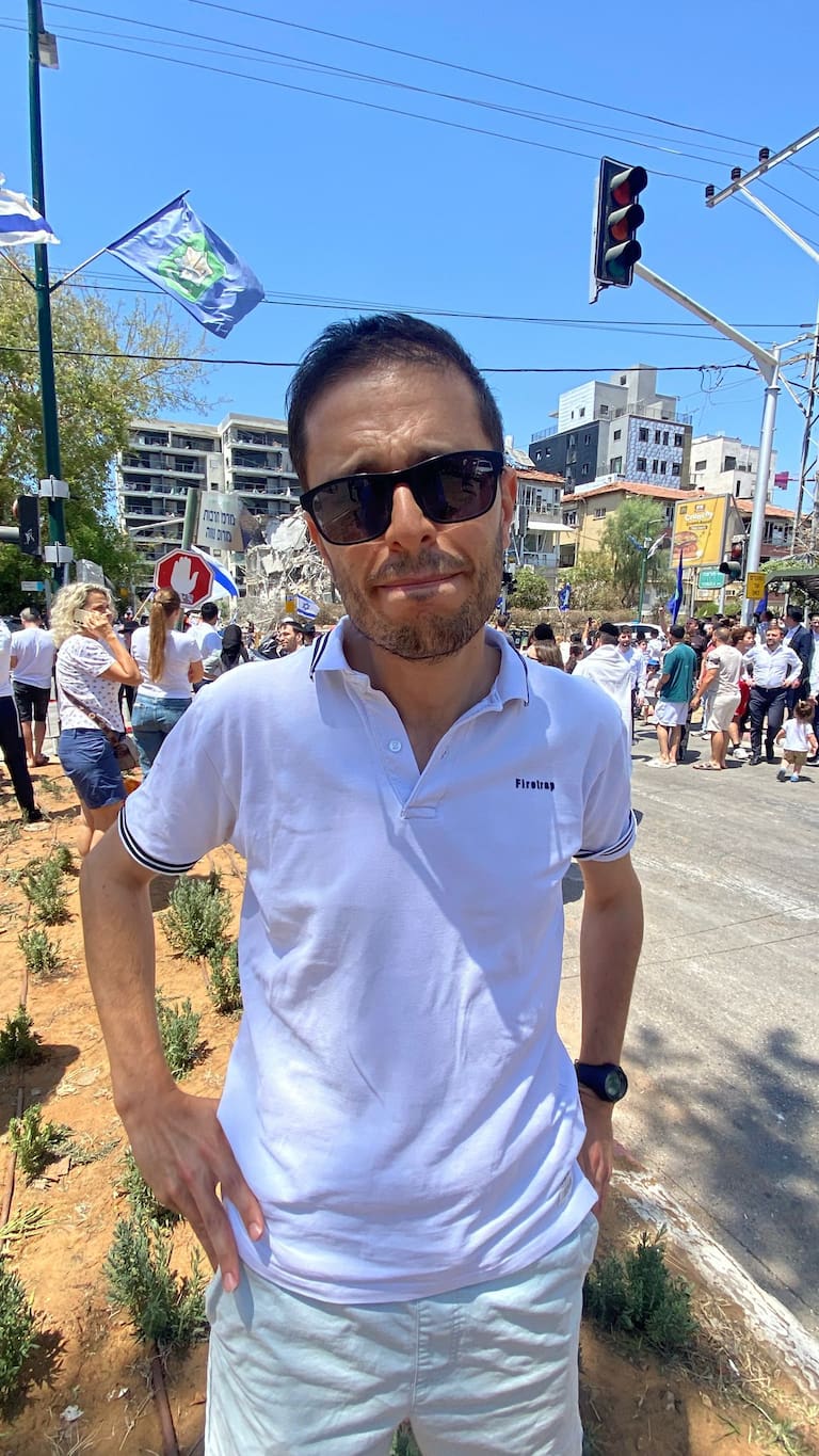Aviv