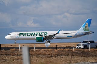 Avión de Frontier atropella a una persona que saltó una valla perimetral del Aeropuerto de Denver