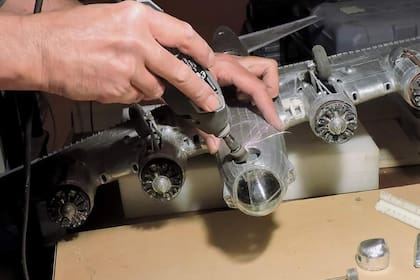 Por el nivel de detalle, realiza 10 modelos por año