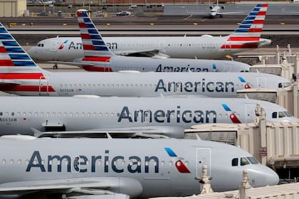 Qué dijo American Airlines tras la denuncia de una mujer que aseguró haber sido abusada en un vuelo