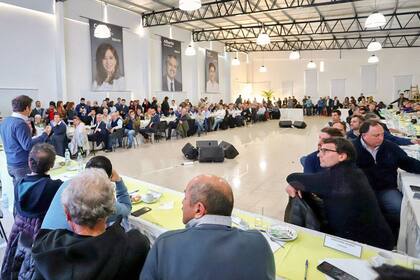 Axel Kicillof acusó a Cambiemos de querer jubilar a la política y reemplazarla por el marketing