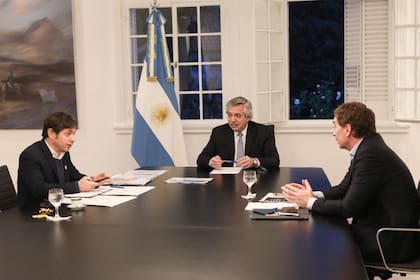 Kicillof, Fernández y Santilli se reunieron el miércoles en Olivos