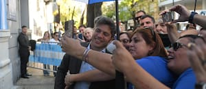 Kicillof asumió la presidencia del PJ Bonaerense, sin la participación de Máximo Kirchner
