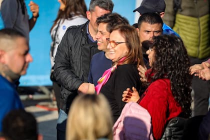 Axel Kicillof y Alicia Kirchner en la marcha por la condena de Cristina Kirchner, en la Plaza de Mayo