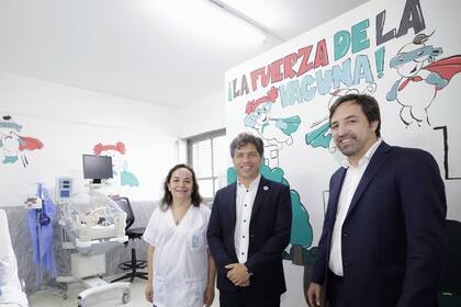 Axel Kicillof y Nicolás Kreplak en el hospital Sor Ludovica de La Plata