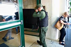 Ayer hubo 13 allanamientos por la causa en la que se investiga al senador destituido Edgardo Kueider, investogado por lavado de dinero; hoy hubo un operativo en otro departamento, en Recoleta