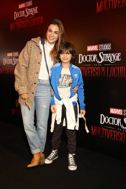 Agustina Cherri y su hijo disfrutaron de la película de Marvel