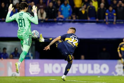Ayrton Costa vio la tercera amonestación ante Cruzeiro y no podrá jugar ante la Universidad Católica