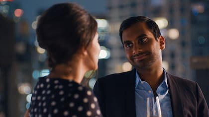 Aziz Ansari, director de Master of None y de la película Being Mortal, habría tenido un fuerte altercado con Murray por su comportamiento