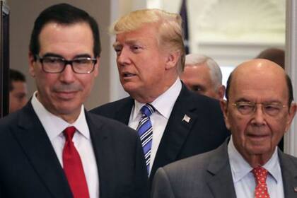 Steve Mnuchin y Wilbur Ross son miembros de gabinete de Donald Trump.