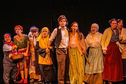 Babel cocina, una pieza que recuerda una antigua huelga de domésticas y gastronómicos