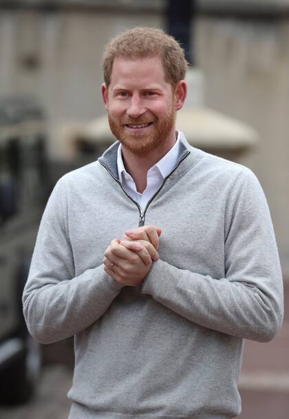 Unas horas después del nacimiento, el padre habló con la prensa afuera de su casa, en Windsor.