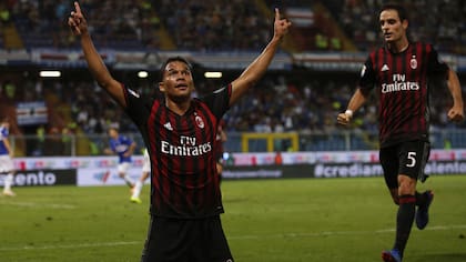 Bacca anotó el único tanto para el triunfo de Milan