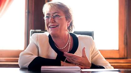 Bachelet admite que su espacio político, la centroizquierda, “no ha logrado generar nuevas respuestas en el mundo actual"