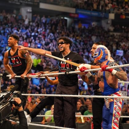 Bad Bunny durante su participación en WWE (X/@WWE)