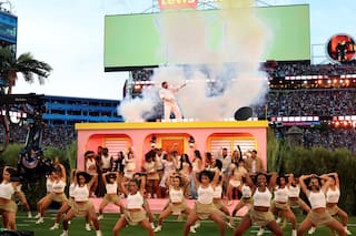 La Casita de Bad Bunny: la historia detrás del mítico escenario de sus shows que fue parte del Super Bowl