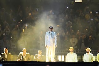 Bad Bunny inunda de salsa y plena su regreso a la Ciudad de México