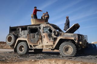 Bagdad solicitó el traslado de prisioneros del EI de Siria a Irak, dicen funcionarios