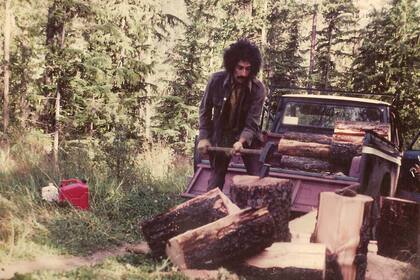 Baigorria en Argenta, Canadá, a finales de los 70. "Estuve ocho años en una comunidad viviendo con anarquistas, pacifistas, budistas y vegetarianos", cuenta el escritor