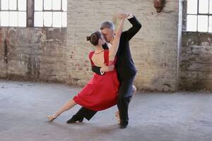 Por qué bailar tango podría ser una actividad clave para desacelerar el envejecimiento cerebral