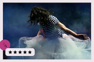 Bailarinas incendiadas, baile, música y teatro en esta obra que le pone el cuerpo a la fiesta