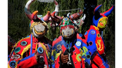 Bajada de los diablos de Uquía