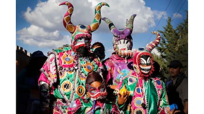 Bajada de los diablos de Uquía