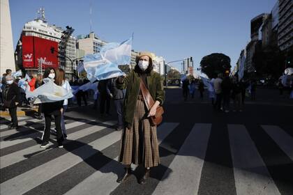 Bajo la consigna #19S, en las redes sociales se llamó a protestar desde las 16 horas