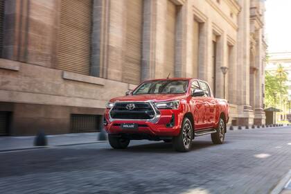 Bajo la gestión de Herrero, Toyota realizó en 2013 una inversión de US$800 millones, para ampliar la capacidad de la planta de Zárate, y logró el récord de producción (142.525 unidades fabricadas de la pickup Hilux y el SUV SW4 el año último)